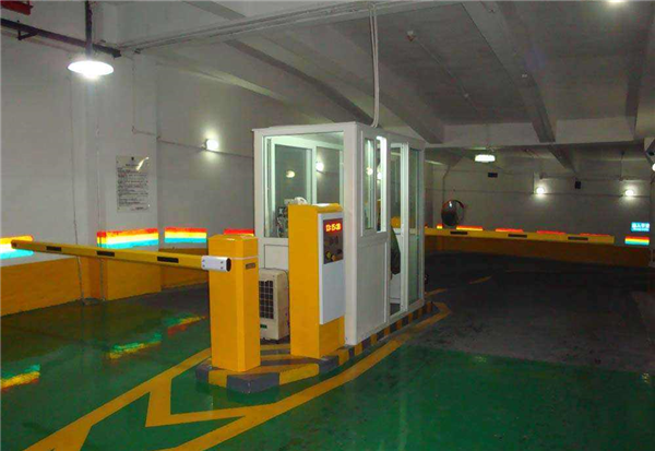 停車(chē)場(chǎng)智能化遇新挑戰(zhàn)，《中國(guó)公路網(wǎng)》提出：關(guān)注智能停車(chē)場(chǎng)市場(chǎng)